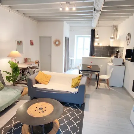 Cosy Lotus Quartz T2 - Centre - Place Du Forail - Balcon Et Parking Gratuit Dans La Rue Apartmán *
