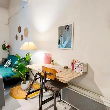 Cosy Lotus Quartz T2 - Centre - Place Du Forail - Balcon Et Parking Gratuit Dans La Rue Pau